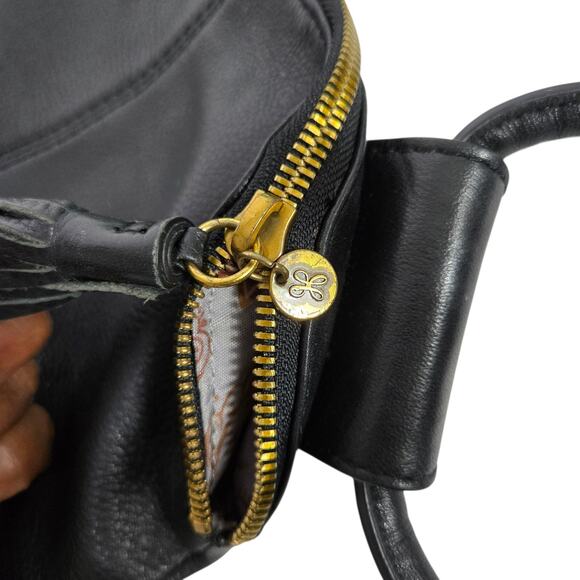 HOBO Sable Wristlet Clutch Black Leather Bracelet Ring Circular Handle Tassel - Picture 4 of 14